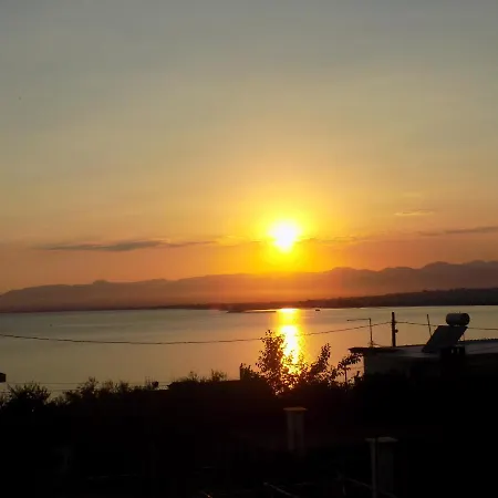 Appartamento Coastal Haven Kalamata Esterno foto